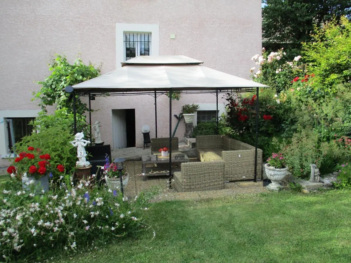 Alain Et Flo Bed & Breakfast Charancieu France
